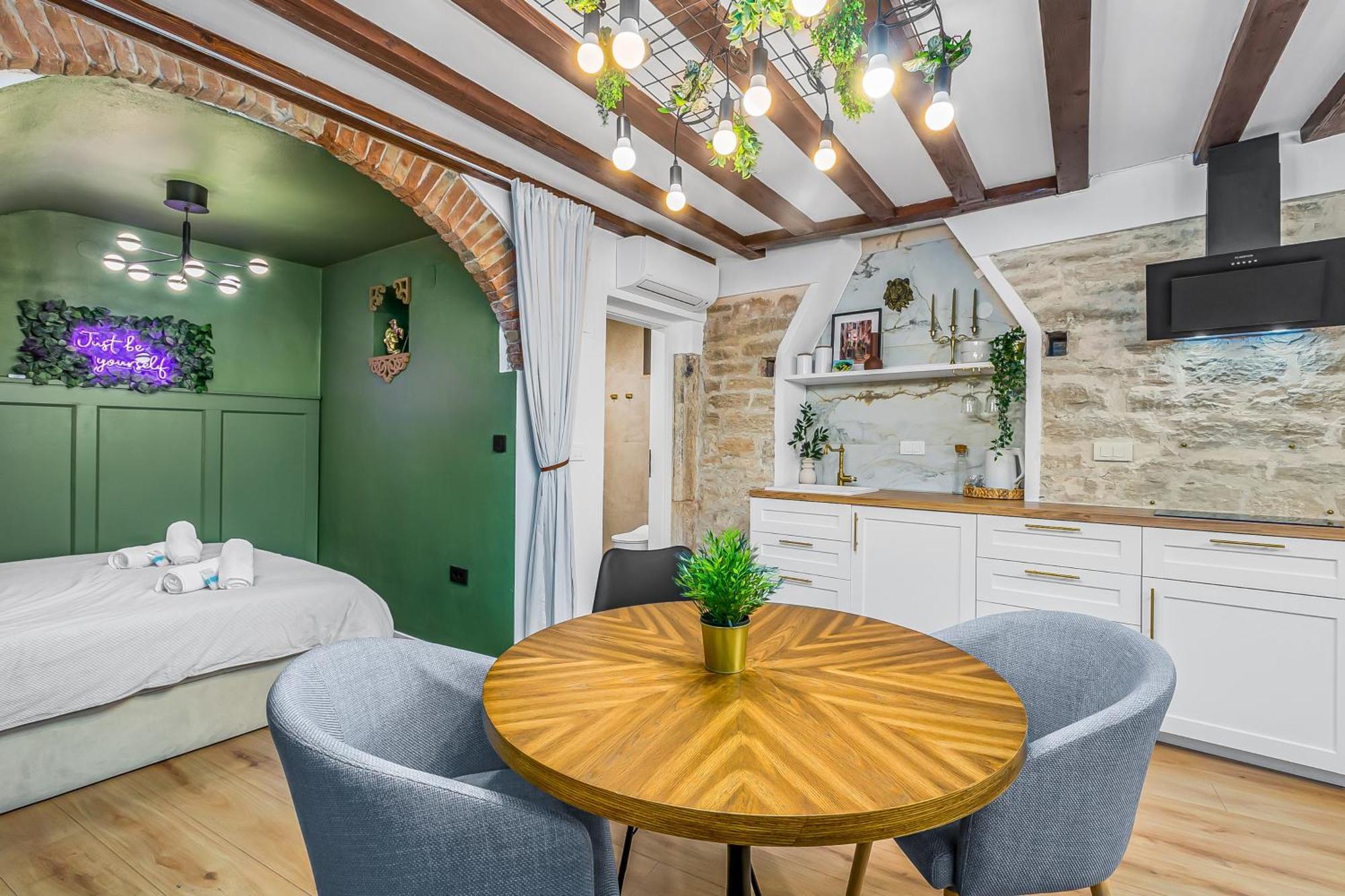 La Bestia Deluxe Studio Apartment Rovinj Exterior photo